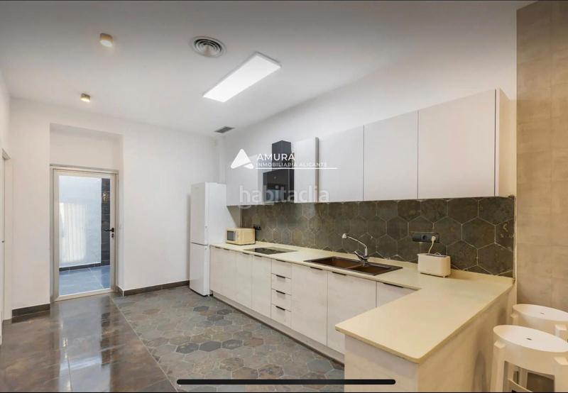 Foto aad8a8aa-5c18-47ec-9a28-3098b7459814. Flat with heating in Benalúa Alicante