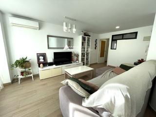 Flat  Capitan segarra. Piso en venta de 3 habitaciones, dos baños en el centro de alica