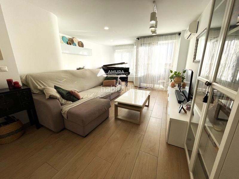 Foto 65e69d94-f807-48ea-bd37-03e4c8378ab1. Pis amb calefacció a Mercado Alicante