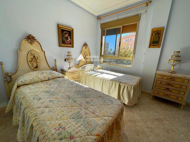 Foto 34090ea5-4622-4703-bff9-6f76697847fc. Casa amb aparcament a Campello Playa Campello (el)