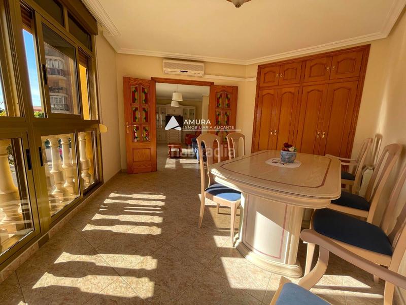 Foto 66836155-0b6b-4e87-9ee7-55d62acaf15e. Casa amb aparcament a Campello Playa Campello (el)