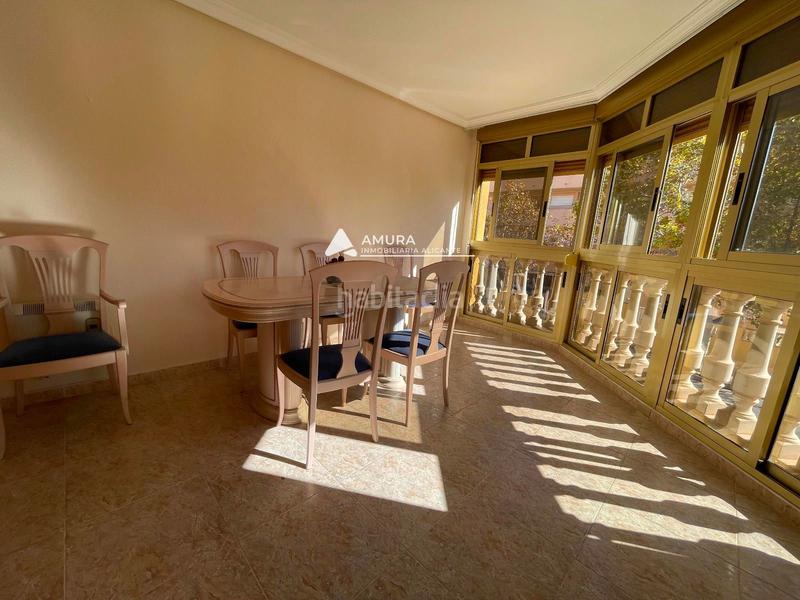 Foto 9362ae4b-6cc9-47ca-9954-abd52e48b622. Casa amb aparcament a Campello Playa Campello (el)