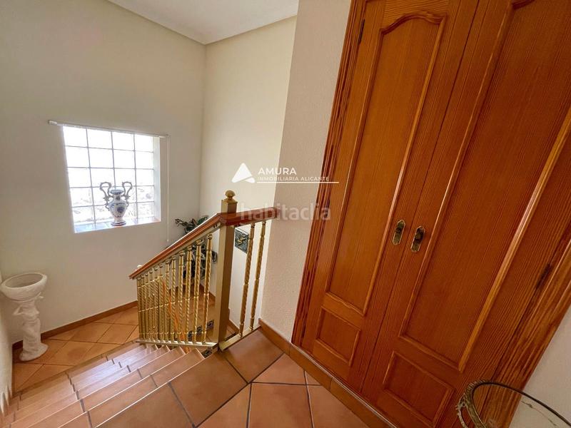 Foto d3e56621-211c-4cb1-94fb-a91bd263d3d0. Casa amb aparcament a Campello Playa Campello (el)