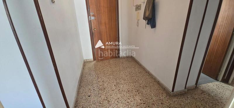 Foto 1afb8cdf-5c68-4563-9717-530e764cf5f7. Piso calle de castelar en Virgen del Remedio - Parque Lo Morant Alicante