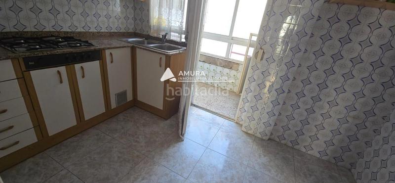 Foto 81a85540-3233-4de7-a455-54f9fa184fa0. Piso calle de castelar en Virgen del Remedio - Parque Lo Morant Alicante