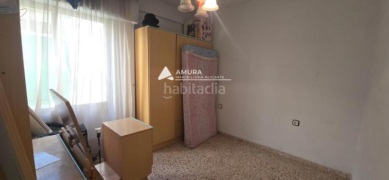 Foto 9b93d366-a699-464a-b3a9-41349103154f. Piso calle de castelar en Virgen del Remedio - Parque Lo Morant Alicante
