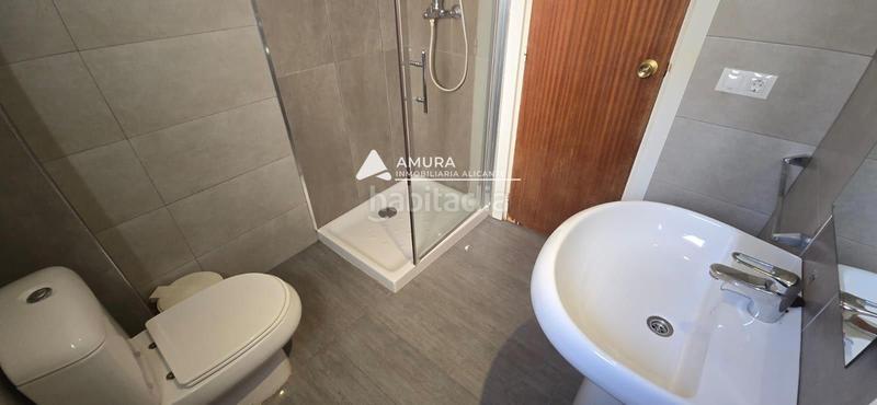 Foto 9bbf7762-87f9-4fd6-b9ce-3f30ce023c8a. Piso calle de castelar en Virgen del Remedio - Parque Lo Morant Alicante