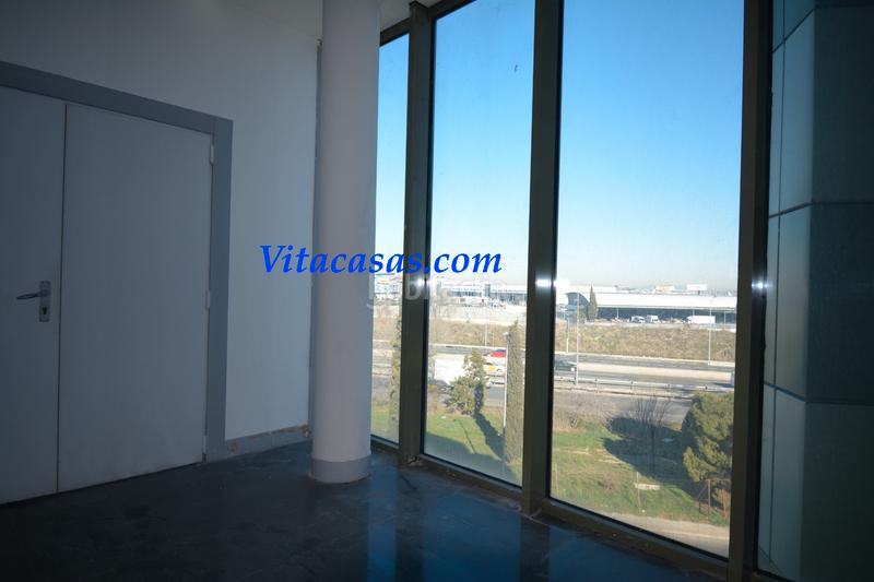 Foto 22ec1146-5b3b-415a-bce3-215869be675e. Bureau dans avenida de aragón 336 dans Rejas Madrid