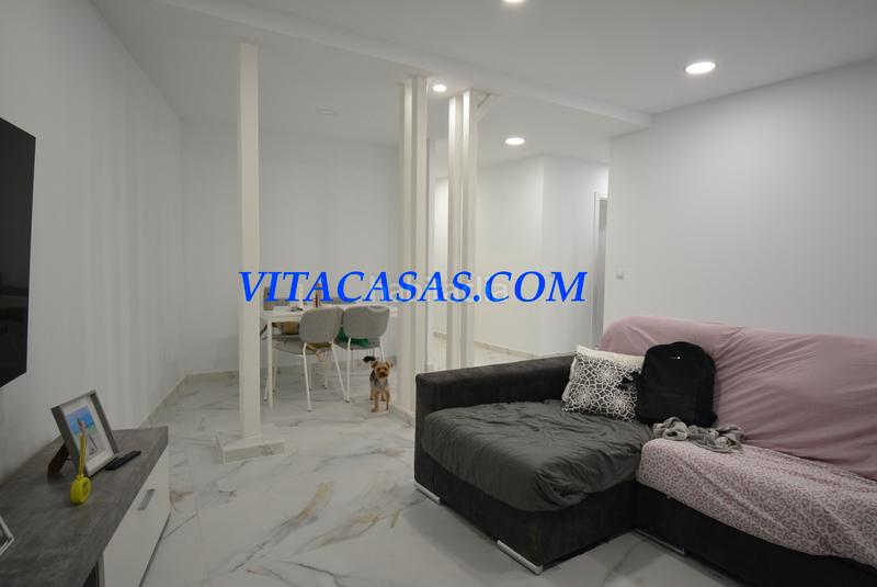 Foto 5f6296f2-258a-467b-b033-e38036bb7280. Local commercial dans calle de santa ana 4 dans Embajadores-Lavapiés Madrid