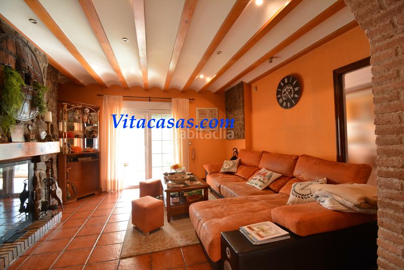 Foto 0c529b4a-2b83-4f50-83a4-d7aaa6ab75d0. Maison jumelée avec cheminée chauffage parking piscine dans San Martín de la Vega