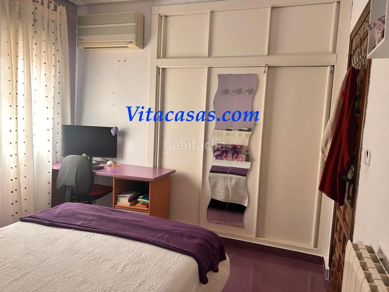 Foto 122e145f-1487-4f02-8b59-f2b0021dd88f. Maison jumelée avec cheminée chauffage parking piscine dans San Martín de la Vega