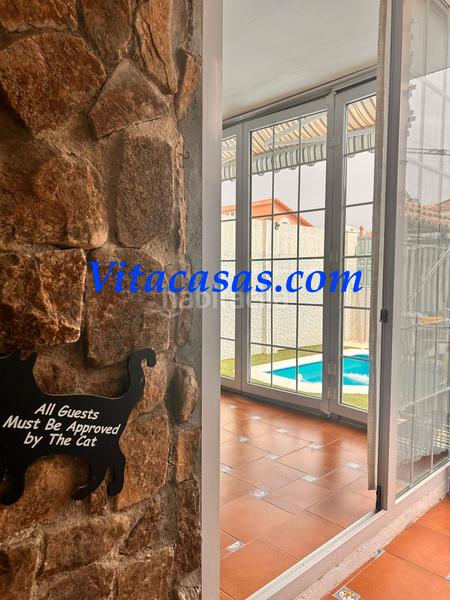 Foto 268103cb-096c-459e-b476-1c9dba6362b6. Maison jumelée avec cheminée chauffage parking piscine dans San Martín de la Vega