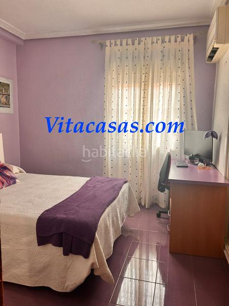 Foto 2dd28076-e32f-48e2-8c79-73288a09a581. Maison jumelée avec cheminée chauffage parking piscine dans San Martín de la Vega