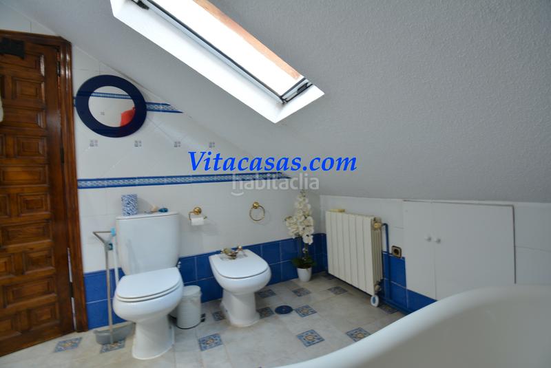 Foto 44b7bb7e-afbf-410b-a2ec-6687fb8fb1d6. Maison jumelée avec cheminée chauffage parking piscine dans San Martín de la Vega