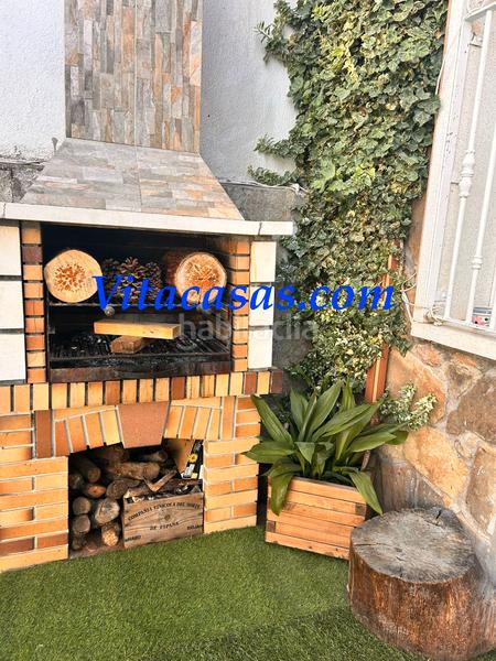 Foto 546d70ff-9d1a-405f-99c4-281d6221d634. Maison jumelée avec cheminée chauffage parking piscine dans San Martín de la Vega