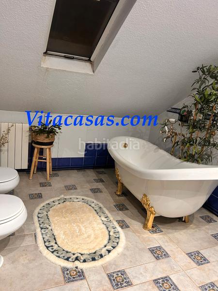 Foto 8a41eb65-5651-40c8-8225-91b9ae708868. Maison jumelée avec cheminée chauffage parking piscine dans San Martín de la Vega