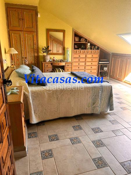 Foto cfd4513b-21f8-4cb4-a4a9-6c67cc9013e4. Maison jumelée avec cheminée chauffage parking piscine dans San Martín de la Vega