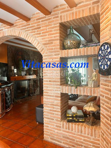 Foto df28980a-7b96-437a-9c55-e2412fb6bca5. Maison jumelée avec cheminée chauffage parking piscine dans San Martín de la Vega