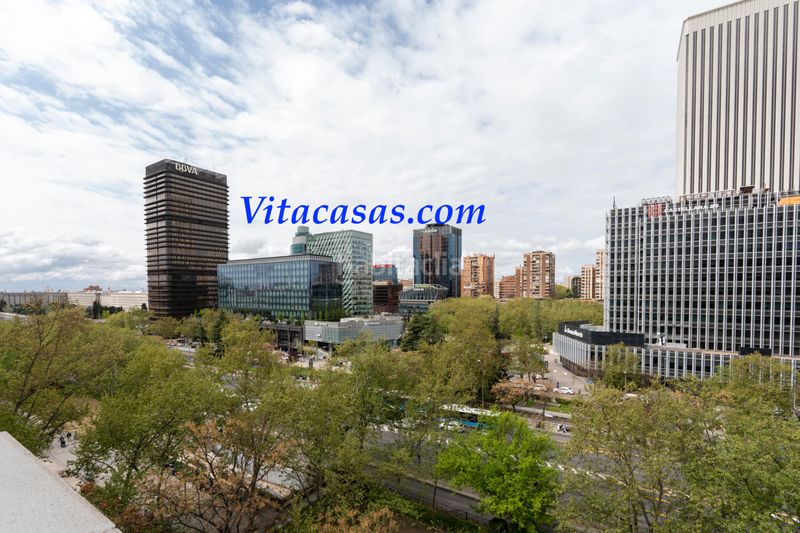 Foto f0630d88-11b1-4e82-adc7-10ce5c5945fa. Pis amb calefacció aparcament a El Viso Madrid
