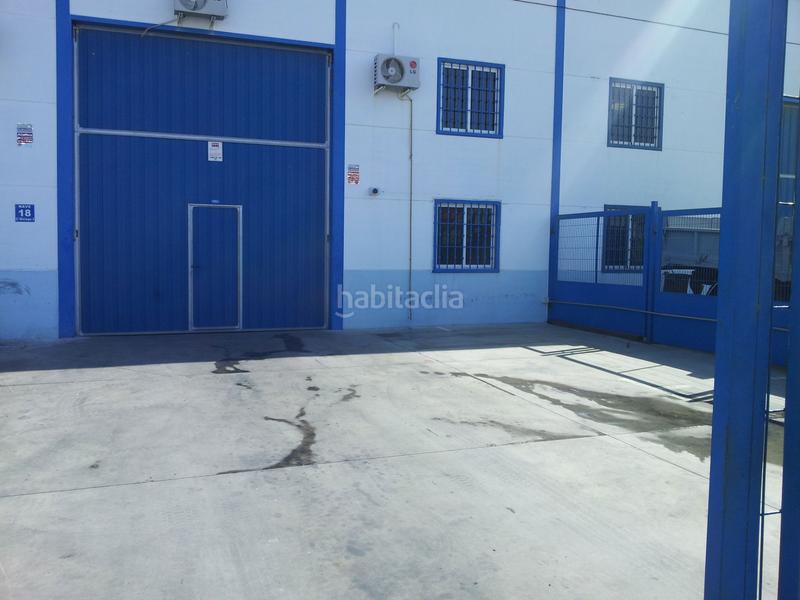 Foto d5612287-a6e6-43a6-9e99-c04a16550ef8. Industrial building with heating in Altos del Olivar-El Caracol Valdemoro