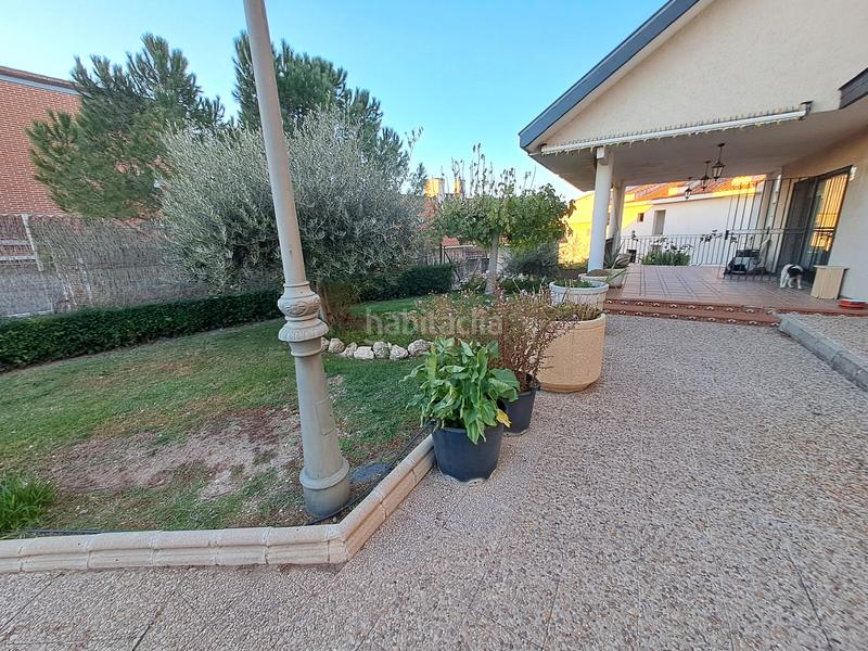 Foto 3e583c0a-dbc4-4662-9a76-222734e13d42. Chalet venta de chalet madrid en nuevo Aranjuez-ciudad de las artes Aranjuez