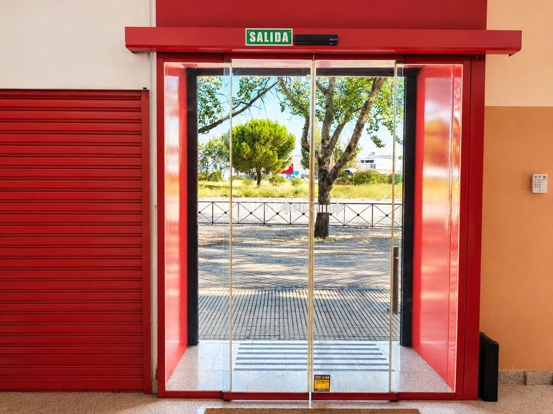 Foto af3f92b8-ed35-4a51-b65d-47f5a017670d. Rent business premise with heating in Sudeste Industrial Fuenlabrada
