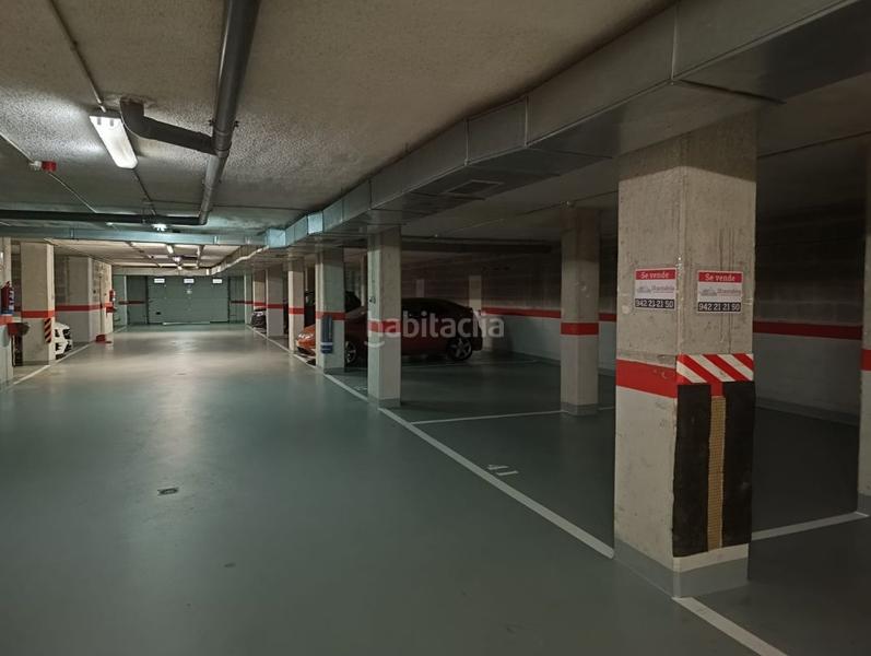 Foto fa39dcc9-ab65-4104-a15f-6617215bc388. Aparcament cotxe a Monte Santander