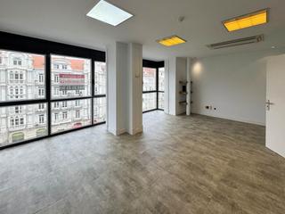 Rent Office space in Centro - Ayuntamiento. Oficina en el centro de santander de 203 m