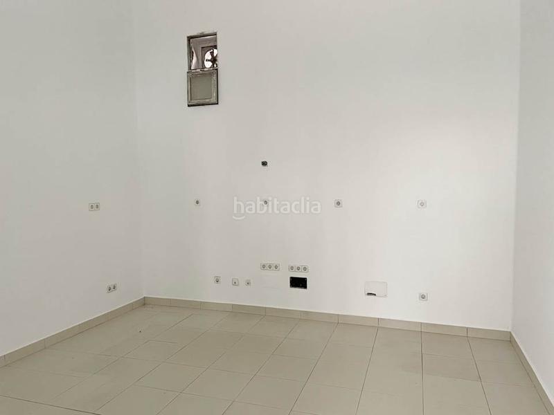 Foto a51408df-9aa9-46f2-884d-bc5487552832. Geschäftsraum in Cuatro Caminos Santander