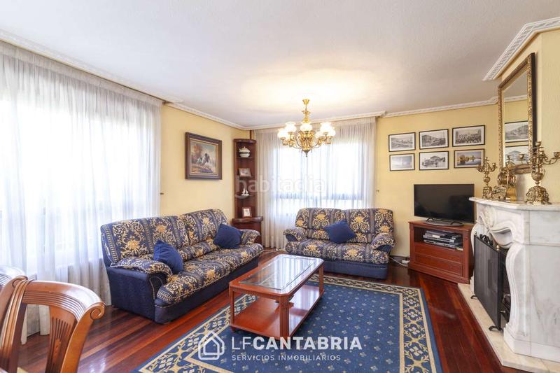 Foto 0386f804-adfe-494f-8315-eafede8910a1. Xalet amb calefacció aparcament a Maoño - Azoños Santa Cruz de Bezana