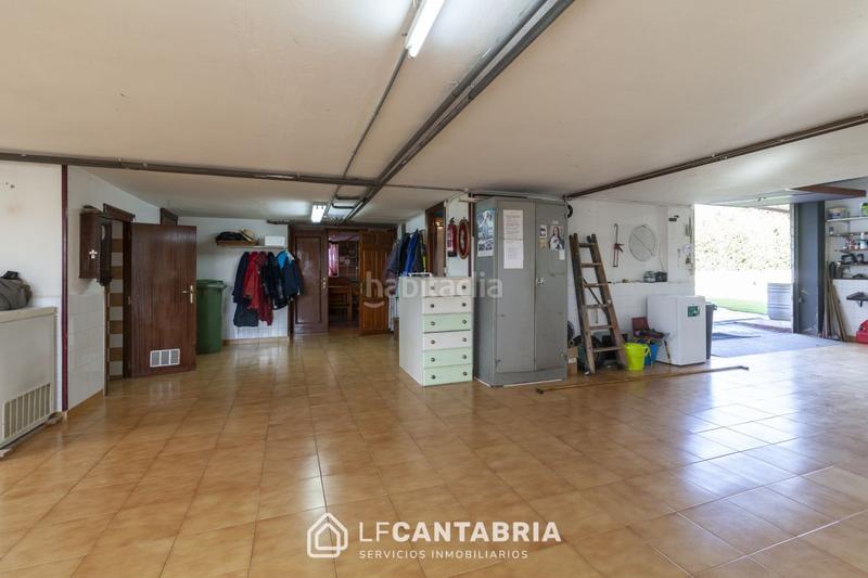 Foto 0779542c-1057-4884-b5e9-fece8e76e06a. Xalet amb calefacció aparcament a Maoño - Azoños Santa Cruz de Bezana