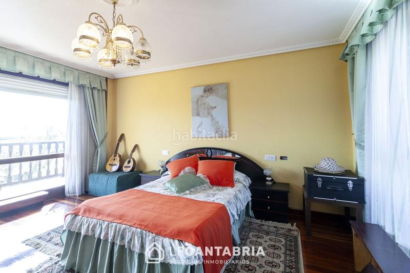 Foto 23a6598a-05dd-4cb7-9002-602c02d6fe9e. Xalet amb calefacció aparcament a Maoño - Azoños Santa Cruz de Bezana