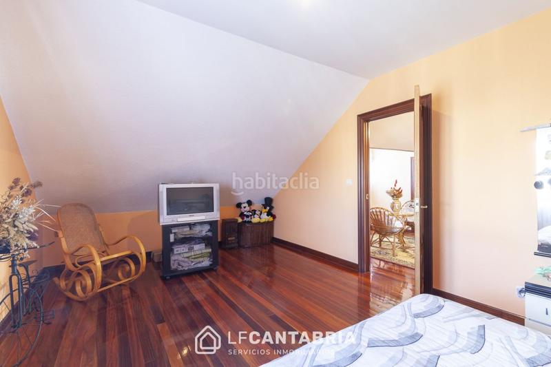 Foto 44b18d99-6955-4d10-b776-a1dd3f18b619. Xalet amb calefacció aparcament a Maoño - Azoños Santa Cruz de Bezana