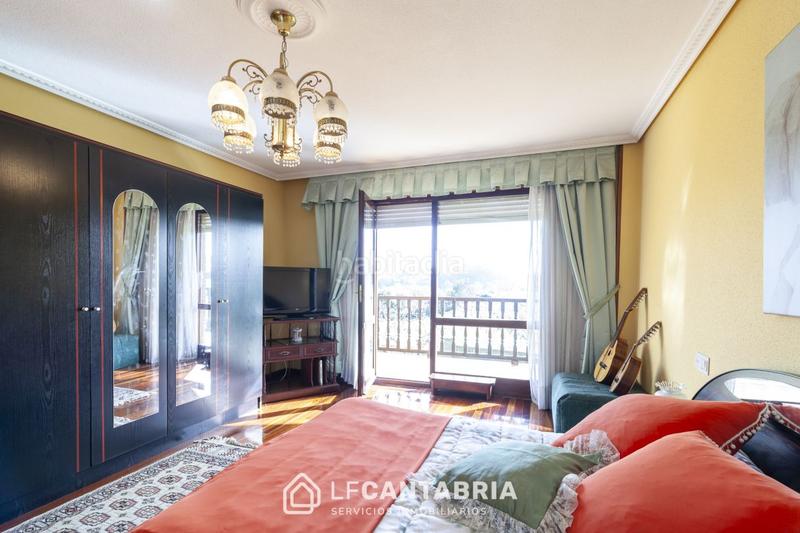 Foto 679ed58c-608a-443f-ae3f-aa9619152b92. Xalet amb calefacció aparcament a Maoño - Azoños Santa Cruz de Bezana