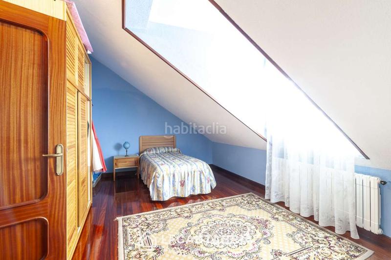 Foto bda46d64-6cb5-4c53-8750-56835ddc8e72. Xalet amb calefacció aparcament a Maoño - Azoños Santa Cruz de Bezana