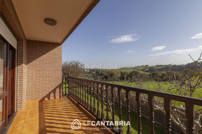 Foto d379cbdb-38fa-46bc-9378-cf1f6e112ec2. Xalet amb calefacció aparcament a Maoño - Azoños Santa Cruz de Bezana