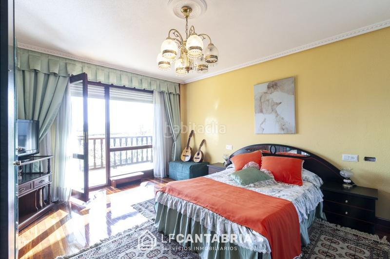 Foto dc0c760f-93db-434a-b753-8221fac2314c. Xalet amb calefacció aparcament a Maoño - Azoños Santa Cruz de Bezana