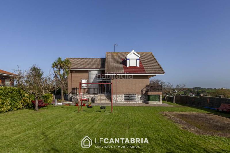 Foto df5973f7-0bbc-4c55-9466-a8bc18b7e1e9. Xalet amb calefacció aparcament a Maoño - Azoños Santa Cruz de Bezana