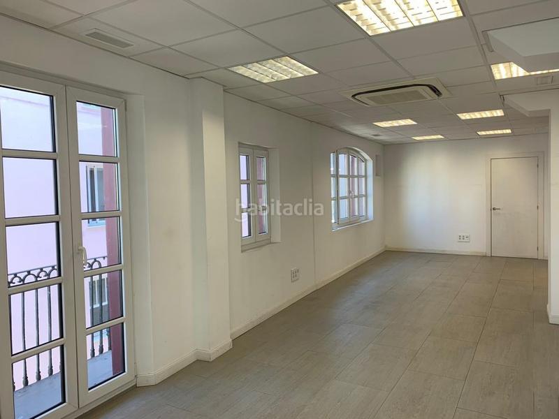 Foto 4a6df6bd-1e49-4bbf-b48d-fdd723cd7f4a. Oficina a Centro - Ayuntamiento Santander