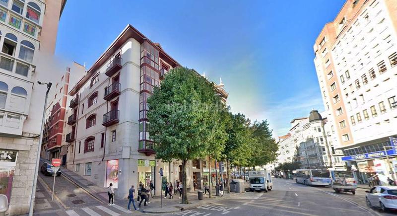 Foto 8e9516c5-760c-4df8-8d6c-675358dd9764. Oficina a Centro - Ayuntamiento Santander