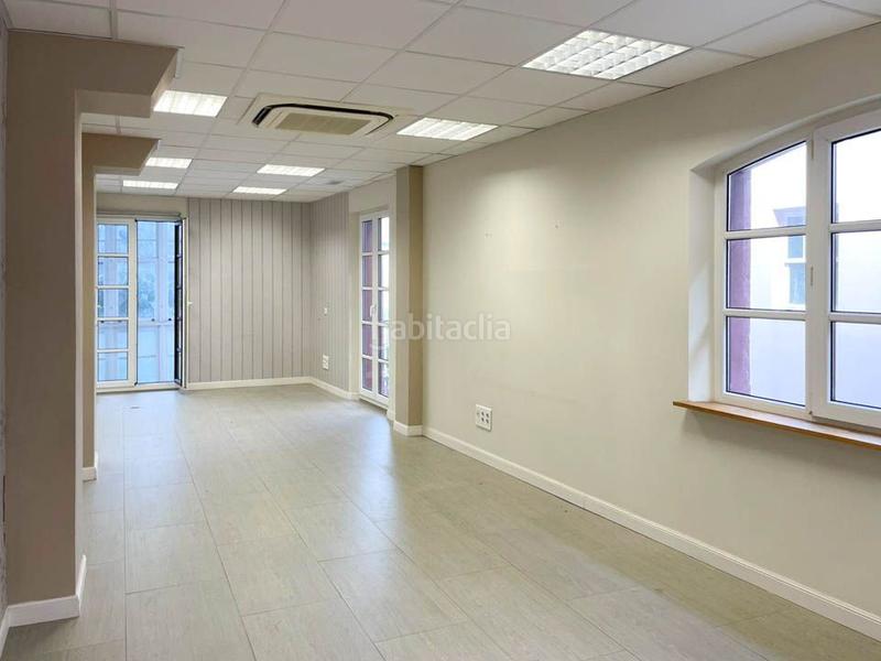Foto e3e53cb1-3748-433a-be54-4220b5112abd. Oficina a Centro - Ayuntamiento Santander