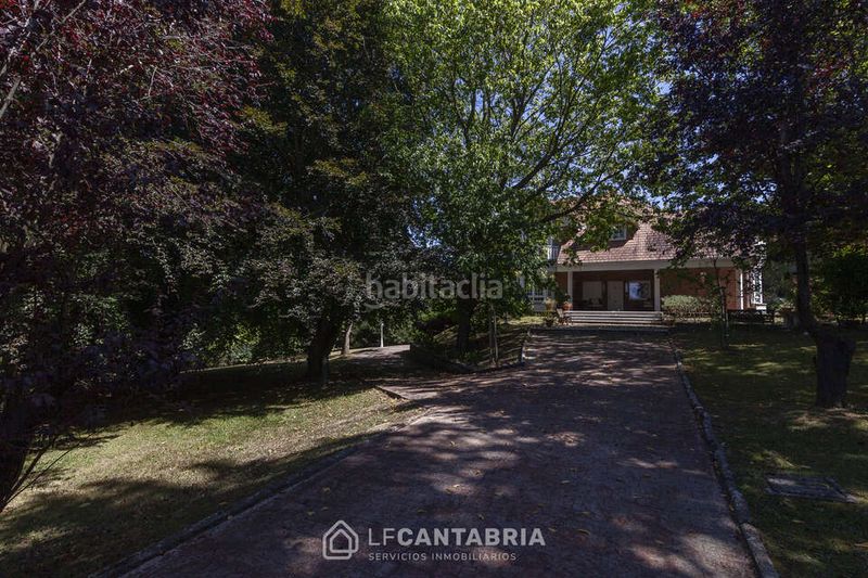Foto 30683277-ac9e-4106-adb3-731b4281660e. Casa amb calefacció aparcament piscina a Marina de Cudeyo