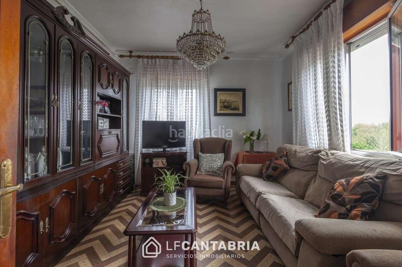 Foto ad6a3bfe-82d1-41c1-9a90-24a273f1d64c. Maison avec chauffage dans Revilla Camargo