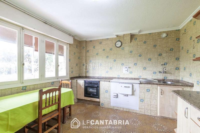 Foto 187854ed-64e0-4fe9-a286-6f0099d46a0c. House with heating parking in Ribamontán al Monte