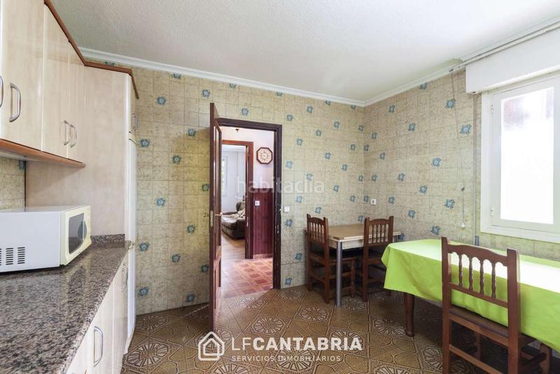 Foto fd8acbb1-8251-4107-9f81-78b4bfc85556. House with heating parking in Ribamontán al Monte