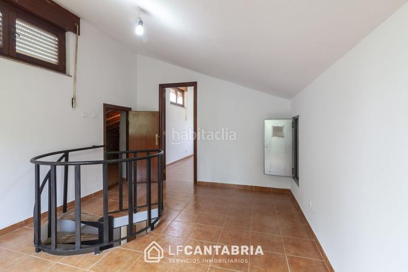 Foto 44f8bb36-000e-4aed-a910-38df085f083c. Casa amb calefacció a Escobedo Camargo