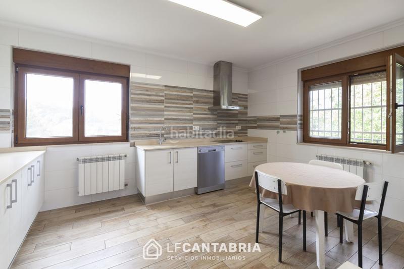 Foto c710c647-f117-4fa9-b947-90cdd4a2d95b. Casa amb calefacció a Escobedo Camargo