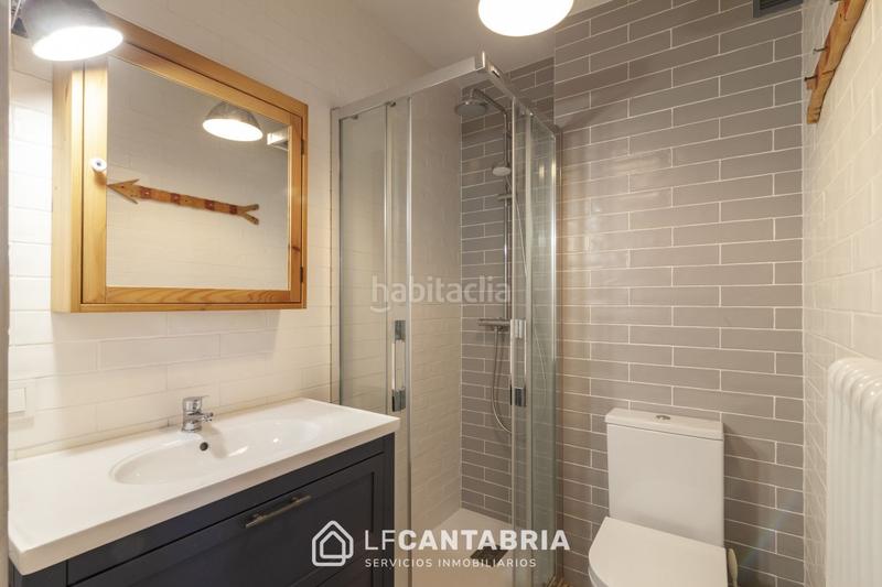 Foto ee973a78-9a07-44ab-a28c-f435fc271e9d. Piso  en general dávila reformado en Los Castros Santander