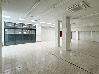 Location Local commercial à Renedo. Oportunidad de negocio en renedo de piélagos