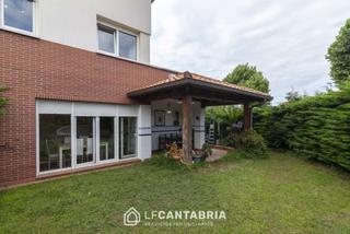 Casa  Barrio la puntania. Chalet pareado en mortera